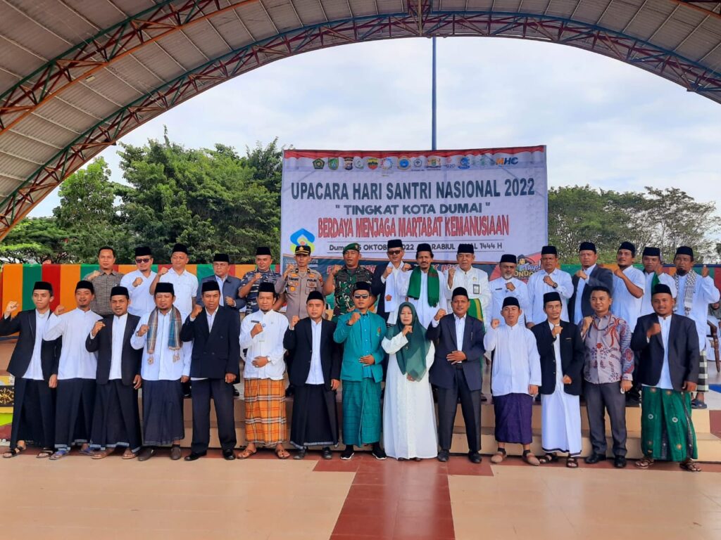 Ponpes Nurul Huda Kota Dumai Mengikuti Upacara HSN