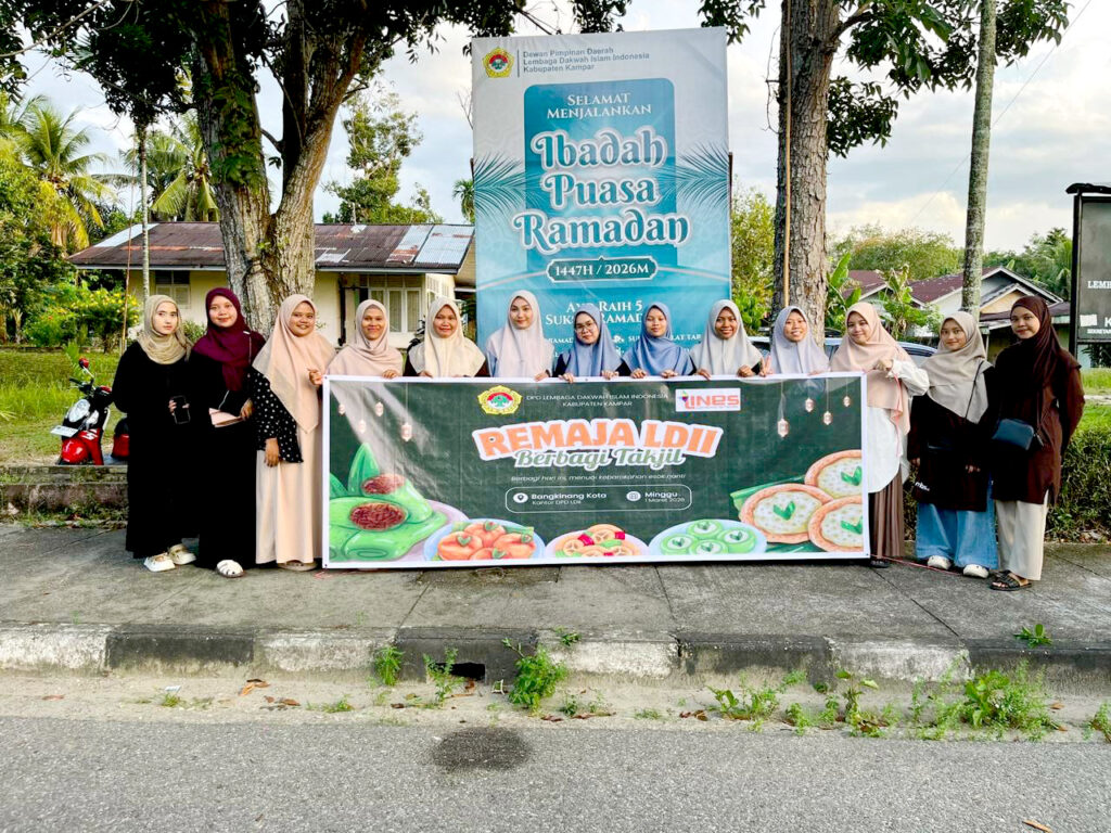 Remaja LDII Bangkinang Bagikan 1.000 Takjil