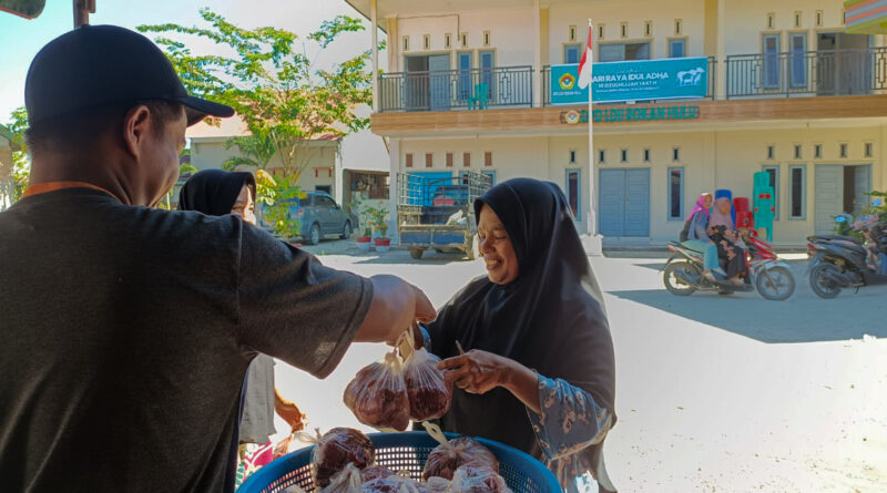 Tebar Ribuan Paket Daging Kurban, LDII Rokan Hulu Tingkatkan Nilai Keikhlasan dan Kepedulian Sosial