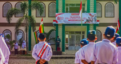 Upacara HUT ke-81 RI, LDII Rokan Hulu Serukan Pengabdian untuk Bangsa di Ponpes Riyadhul Ulum Ujungbatu