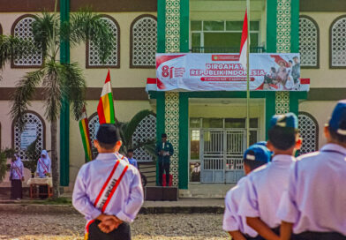 Upacara HUT ke-81 RI, LDII Rokan Hulu Serukan Pengabdian untuk Bangsa di Ponpes Riyadhul Ulum Ujungbatu